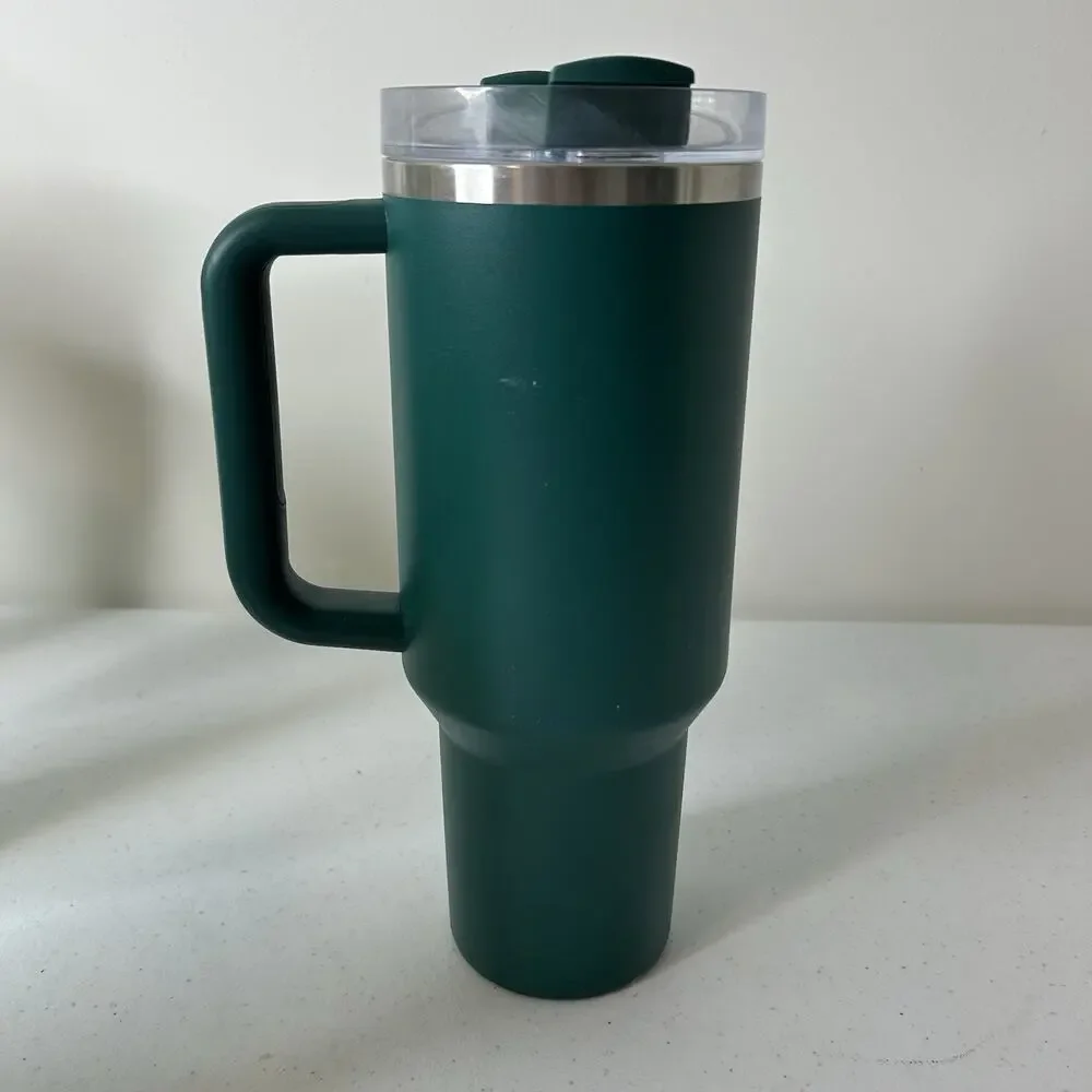Stanley Quencher 2.0 40oz Flowstate Green Pine Tumbler - Picture 4 of 7